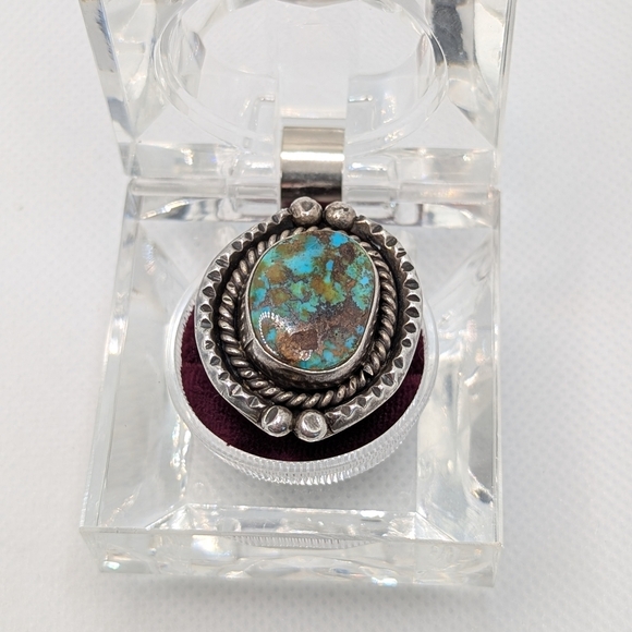 Navajo Statement Ring - Picture 3 of 8